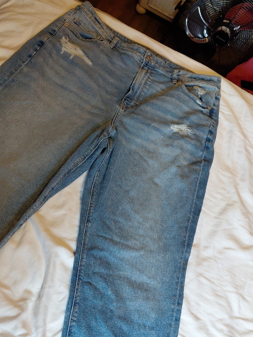 American EAGLE MOM STRAIGHT JEAN